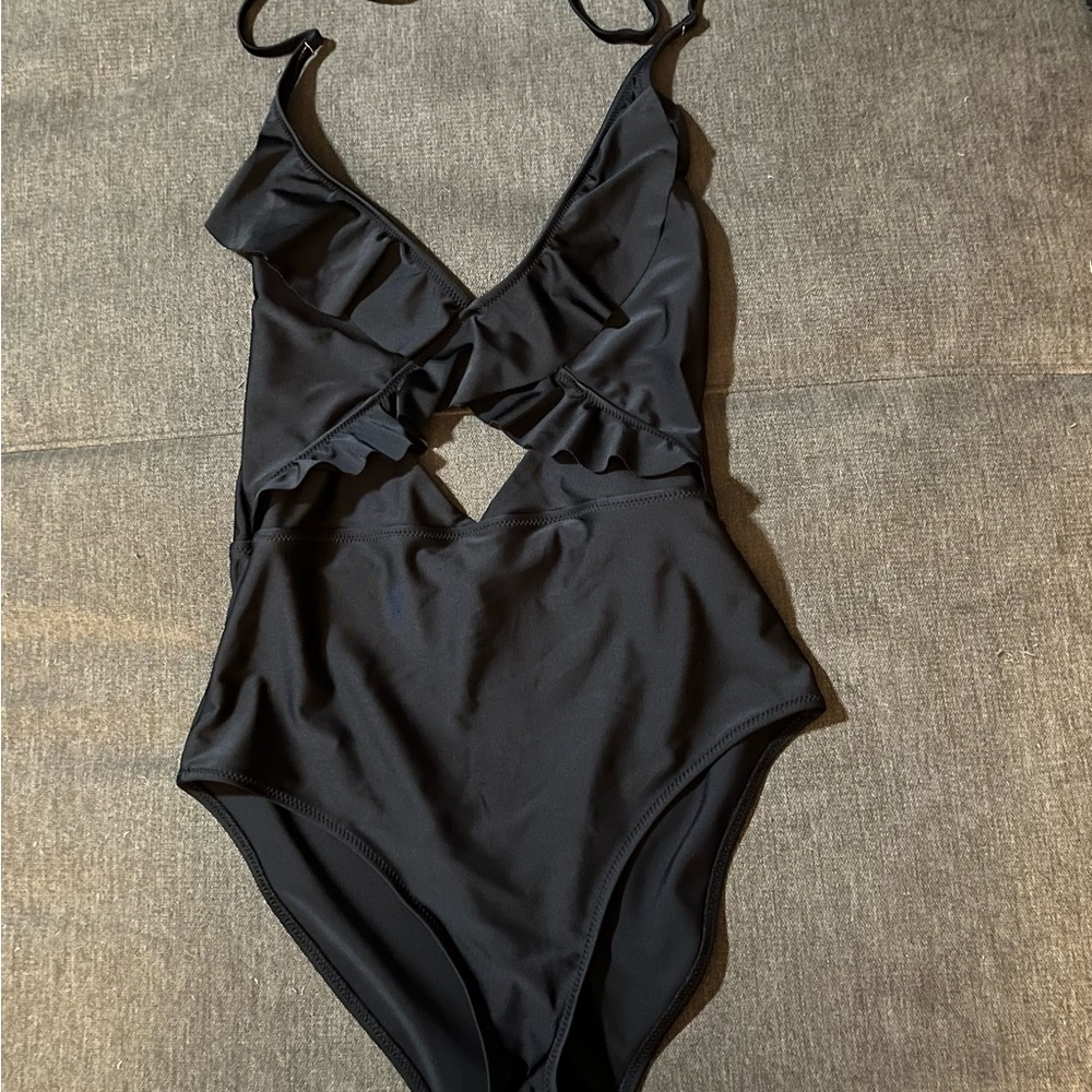 Aerie one piece full coverage swimsuit size M